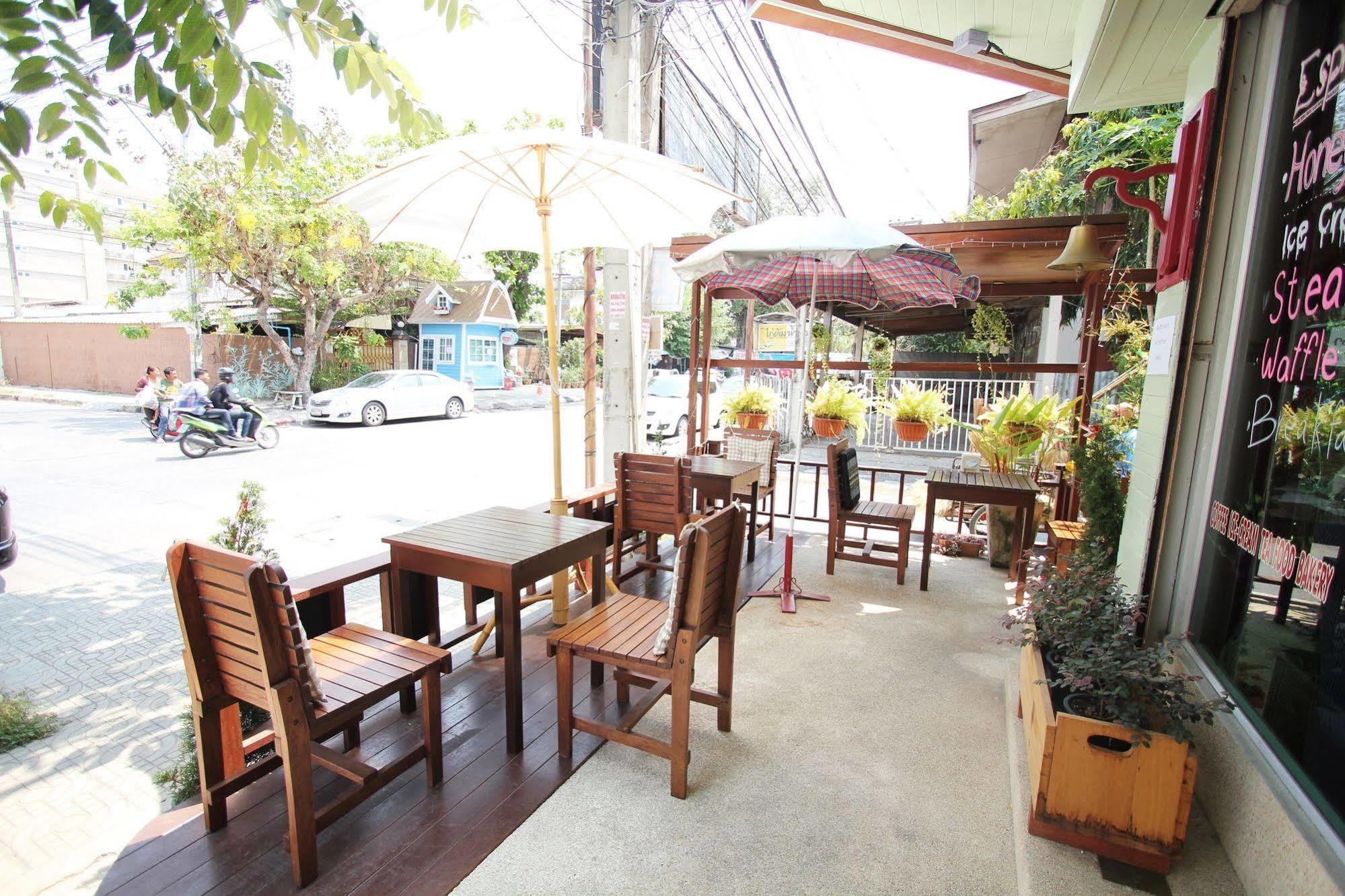 Chanchala Cafe & Hostel HHQ Exteriér fotografie